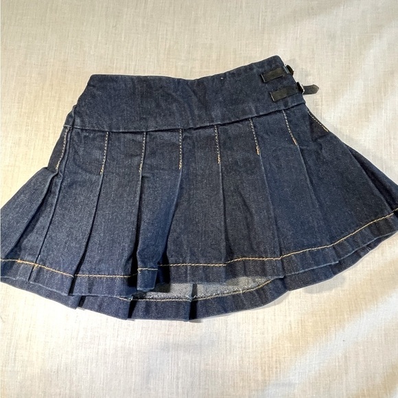 CHILDREN’S Place denim pleated skirt. Size 3T. - Picture 1 of 5